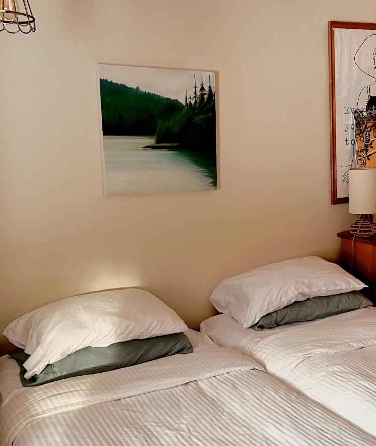 The Messy Owl Inn & Eco Haven Likely Dış mekan fotoğraf
